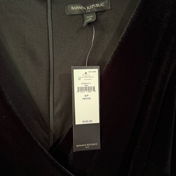 Banana republic velvet jumpsuit - Picture 5 of 11